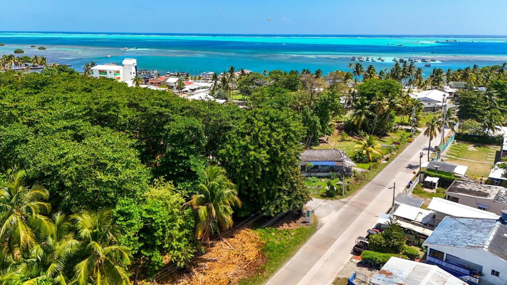 Hotel Caribbean Coral San Andrés Екстериор снимка